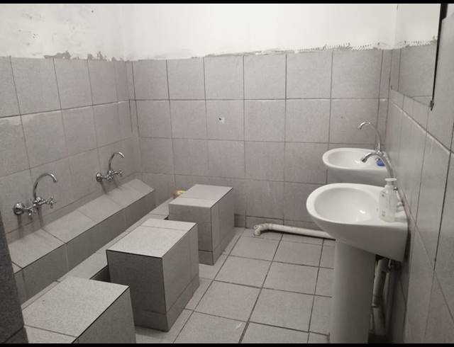 2,475M² BUSINESS FOR SALE IN BRIXTON